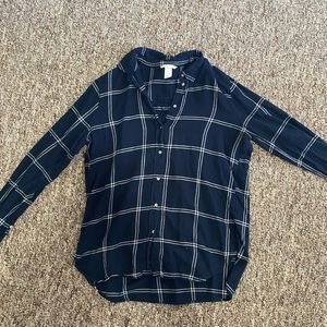 H&M navy plaid top
